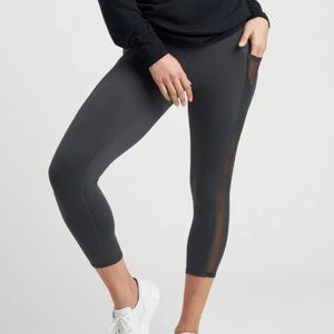Universal Standard Cropped Mesh Legging